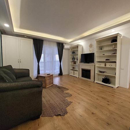 La Dolce Vita Apartment Stefanestii de Jos Bagian luar foto