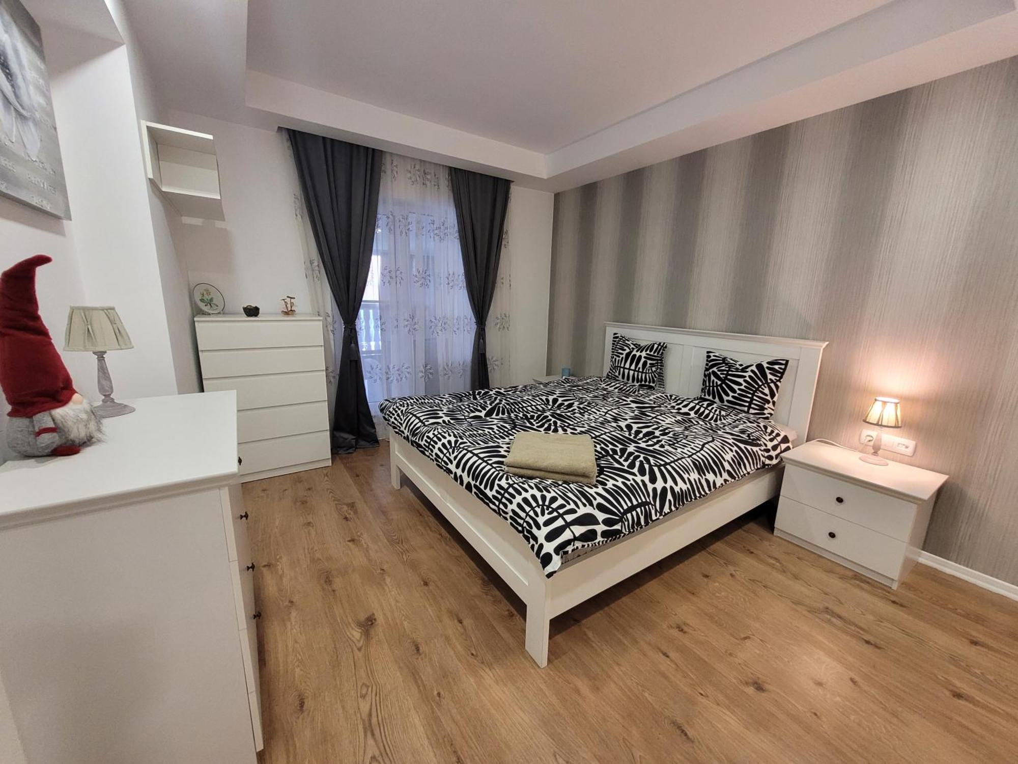 La Dolce Vita Apartment Stefanestii de Jos Bagian luar foto